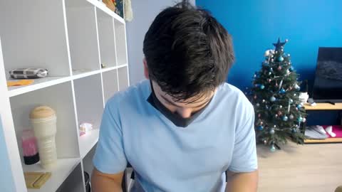 Snapshot of sexxxdickbig chatting on 01/13/25, 06:49 Tommy online show from 01/13/25, 06:49