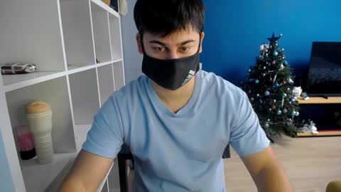 Snapshot of sexxxdickbig chatting on 01/16/25, 09:16 Tommy online show from 01/16/25, 09:16
