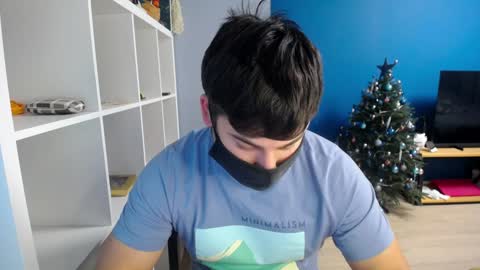 Snapshot of sexxxdickbig chatting on 01/19/25, 02:49 Tommy online show from 01/19/25, 02:49