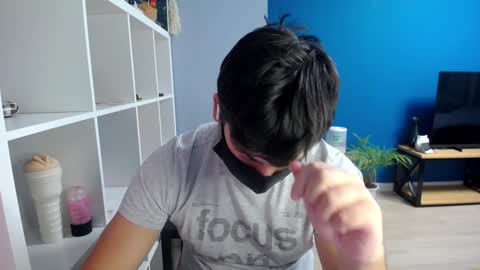 Snapshot of sexxxdickbig chatting on 01/22/25, 03:40 Tommy online show from 01/22/25, 03:40
