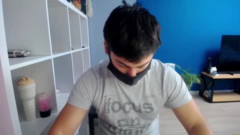 Snapshot of sexxxdickbig chatting on 01/24/25, 08:34 Tommy online show from 01/24/25, 08:34
