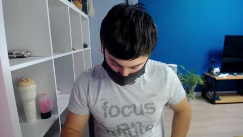 Snapshot of sexxxdickbig chatting on 01/24/25, 03:24 Tommy online show from 01/24/25, 03:24