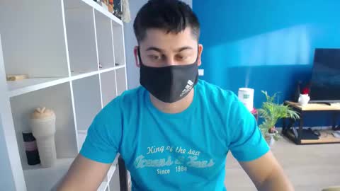 Snapshot of sexxxdickbig chatting on 02/16/25, 01:16 Tommy online show from 02/16/25, 01:16