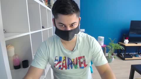 Snapshot of sexxxdickbig chatting on 02/18/25, 07:32 Tommy online show from 02/18/25, 07:32