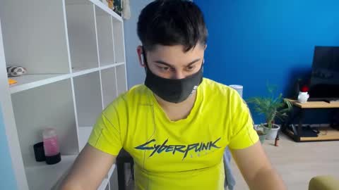 Snapshot of sexxxdickbig chatting on 02/25/25, 02:33 Tommy online show from 02/25/25, 02:33
