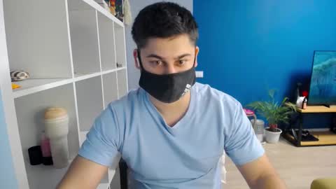 Snapshot of sexxxdickbig chatting on 02/27/25, 07:47 Tommy online show from 02/27/25, 07:47