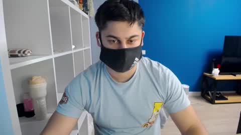 Snapshot of sexxxdickbig chatting on 03/01/25, 07:15 Tommy online show from 03/01/25, 07:15