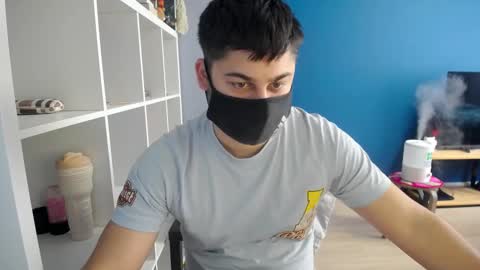 Snapshot of sexxxdickbig chatting on 03/02/25, 08:16 Tommy online show from 03/02/25, 08:16