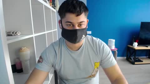 Snapshot of sexxxdickbig chatting on 03/03/25, 01:09 Tommy online show from 03/03/25, 01:09
