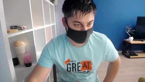Snapshot of sexxxdickbig chatting on 03/09/25, 02:10 Tommy online show from 03/09/25, 02:10