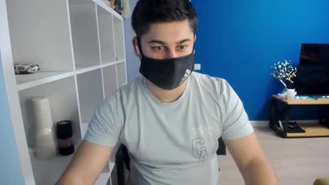 Snapshot of sexxxdickbig chatting on 03/12/25, 03:51 Tommy online show from 03/12/25, 03:51