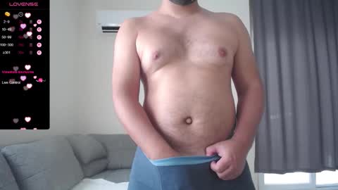 Snapshot of sexxxdickbig chatting on 09/09/25, 09:53 Tommy online show from 09/09/25, 09:53
