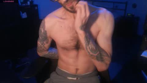 Snapshot of sexxxysiul chatting on 10/29/25, 07:43 SiuL online show from 10/29/25, 07:43