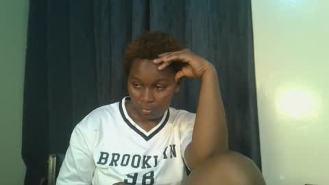 sexxy_amira online show from 10/28/25, 07:34