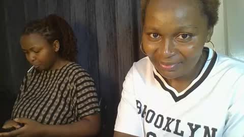 sexxy_amira online show from 11/05/25, 03:45