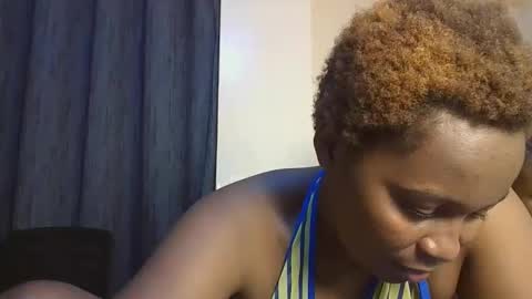 sexxy_amira online show from 11/21/25, 03:44