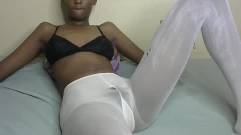 Snapshot of sexxy_bum23 chatting on 02/28/25, 05:15 sexxy bum online show from 02/28/25, 05:15