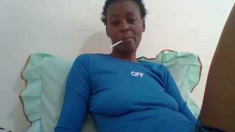 Snapshot of sexxy_bum23 chatting on 10/06/25, 09:18 sexxy bum online show from 10/06/25, 09:18
