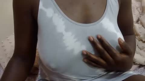 sexxy_maya1 online show from 10/08/25, 07:50