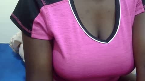 sexxy_maya1 online show from 10/12/25, 09:52