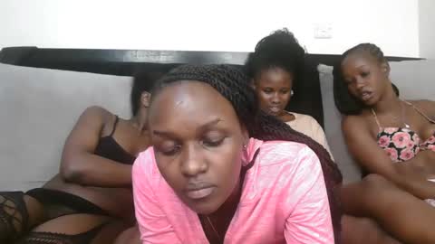 maya online show from 10/16/25, 12:11