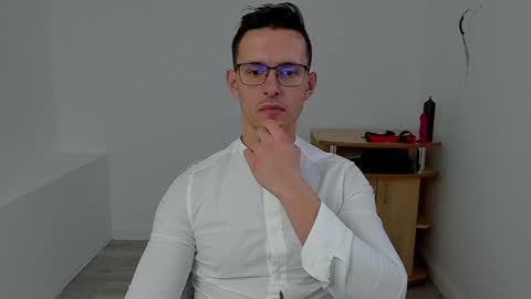 Snapshot of sexxymuscles4u chatting on 12/02/24, 12:29 Sexxymuscles4U online show from 12/02/24, 12:29