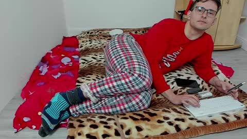 Snapshot of sexxymuscles4u chatting on 01/02/25, 09:22 Sexxymuscles4U online show from 01/02/25, 09:22