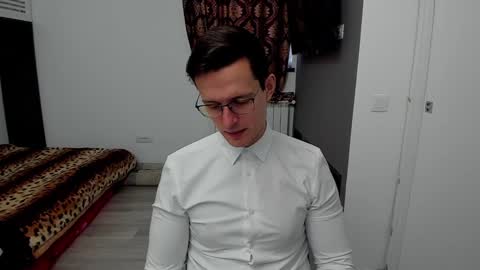 Snapshot of sexxymuscles4u chatting on 01/29/25, 06:22 Sexxymuscles4U online show from 01/29/25, 06:22