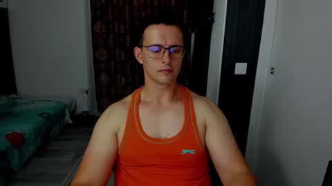 Snapshot of sexxymuscles4u chatting on 09/09/25, 10:48 Sexxymuscles4U online show from 09/09/25, 10:48