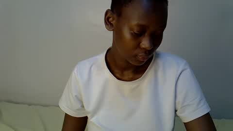 sexxyvee224 online show from 10/19/25, 11:11