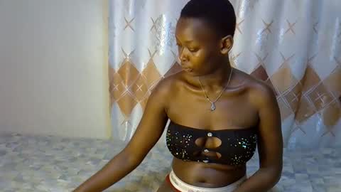 sexxyvee224 online show from 11/14/25, 10:25