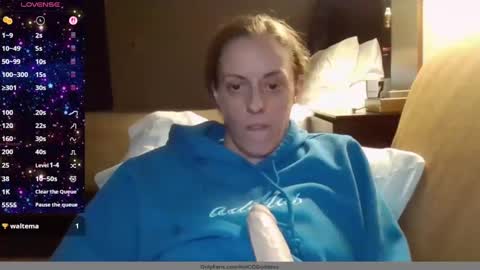 Snapshot of sexy420girl5 chatting on 10/02/25, 01:34 sexy420girl5 online show from 10/02/25, 01:34