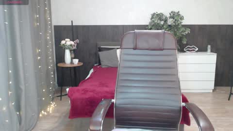 Snapshot of sexy_alexxia chatting on 10/30/25, 11:00 Alexia online show from 10/30/25, 11:00