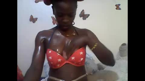 Snapshot of sexy_annbel chatting on 10/12/25, 10:36 Ann online show from 10/12/25, 10:36