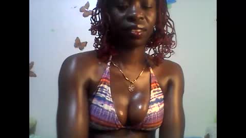 Snapshot of sexy_annbel chatting on 10/16/25, 12:28 Ann online show from 10/16/25, 12:28