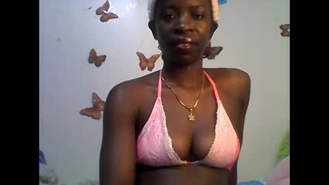 Snapshot of sexy_annbel chatting on 10/17/25, 11:13 Ann online show from 10/17/25, 11:13