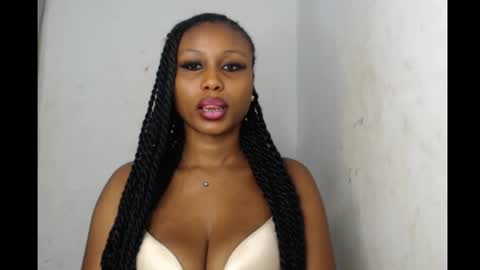 Snapshot of sexy_badgirl2 chatting on 09/17/25, 06:15 Sexy blackgirl2 online show from 09/17/25, 06:15