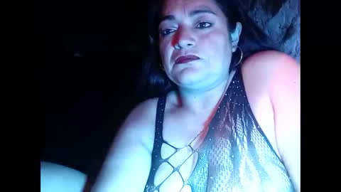 Snapshot of sexy_camy chatting on 02/25/25, 04:46 Camy Yamy online show from 02/25/25, 04:46