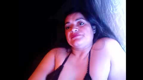 Snapshot of sexy_camy chatting on 03/10/25, 04:28 Camy Yamy online show from 03/10/25, 04:28