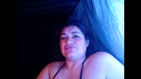 Snapshot of sexy_camy chatting on 03/10/25, 07:32 Camy Yamy online show from 03/10/25, 07:32