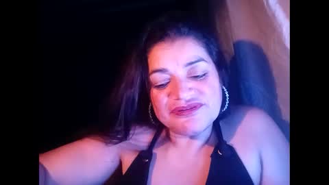 Snapshot of sexy_camy chatting on 03/11/25, 06:53 Camy Yamy online show from 03/11/25, 06:53