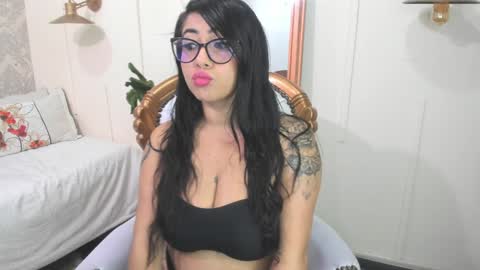 Snapshot of sexy_cristall chatting on 12/03/24, 12:13 C R I S T A L online show from 12/03/24, 12:13