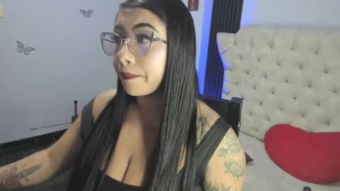 Snapshot of sexy_cristall chatting on 09/21/25, 02:02 C R I S T A L online show from 09/21/25, 02:02