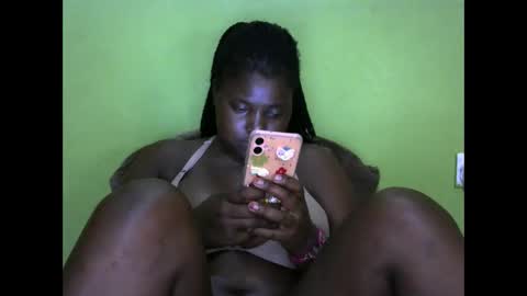 Snapshot of sexy_divana chatting on 01/22/25, 07:03 sexy_divana online show from 01/22/25, 07:03