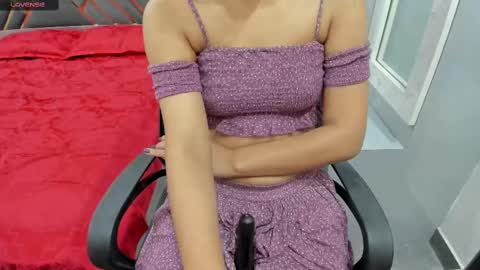 Snapshot of sexy_doll_1_ chatting on 02/19/25, 11:46 Sexydoll online show from 02/19/25, 11:46