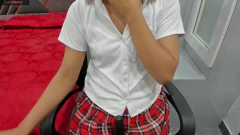 Snapshot of sexy_doll_1_ chatting on 02/23/25, 04:57 Sexydoll online show from 02/23/25, 04:57