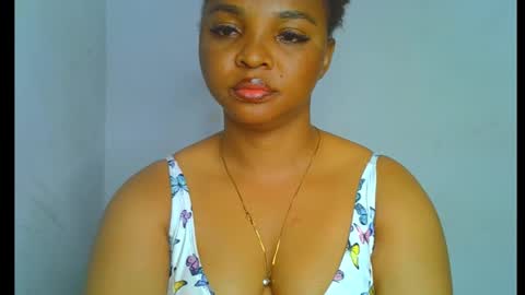 Clara online show from 09/18/25, 10:34