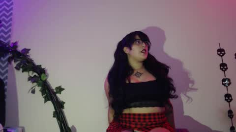    online show from 03/11/25, 03:02