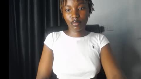 Snapshot of sexy_juicypussy0 chatting on 09/13/25, 08:52 Jasmine online show from 09/13/25, 08:52