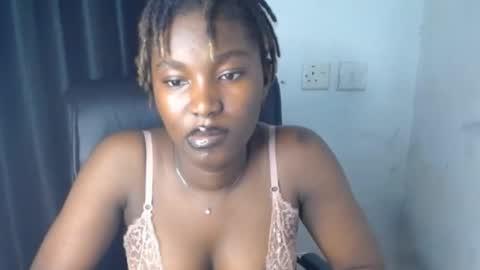 Snapshot of sexy_juicypussy1 chatting on 10/16/25, 10:55 Hot Jasmine online show from 10/16/25, 10:55